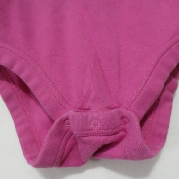 Y2K | BABY GAP - Infant | 12-18 months | Vibrant Pink Baby Bodysuit - Picture 8 of 16